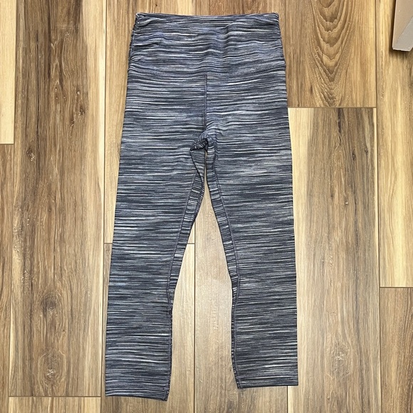 Lululemon Athletica Align Cross Waist Crop - Picture 1 of 6